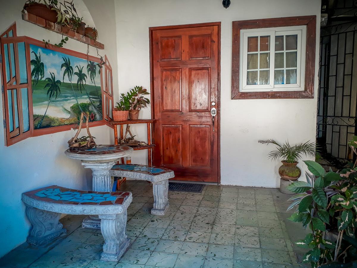 San Carlos Beach Inn エクステリア 写真