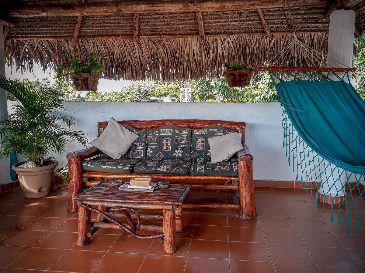 San Carlos Beach Inn エクステリア 写真