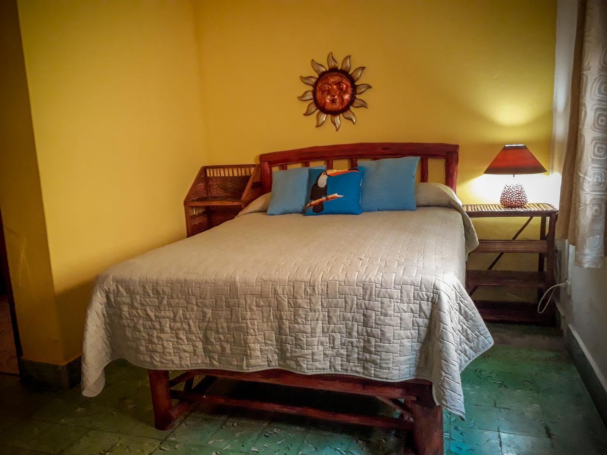 San Carlos Beach Inn エクステリア 写真