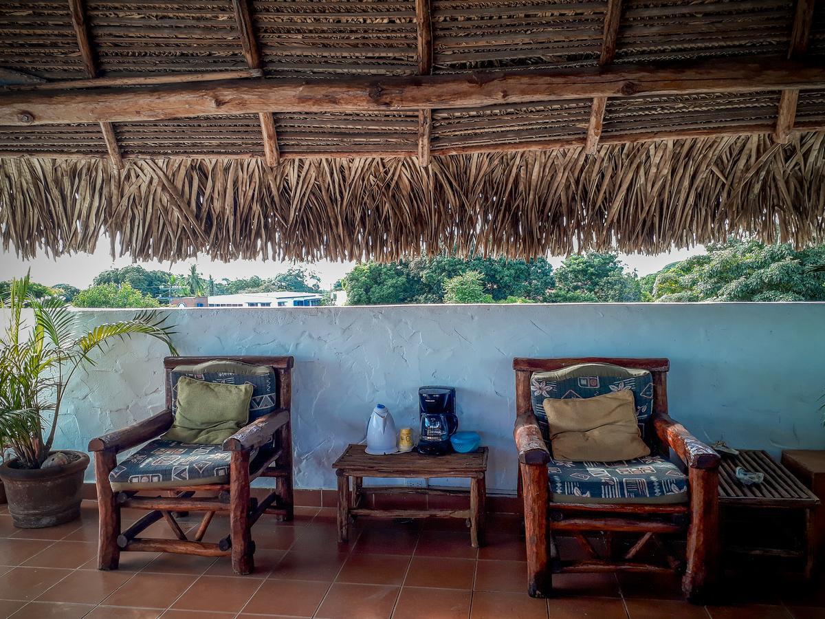 San Carlos Beach Inn エクステリア 写真