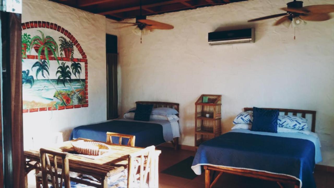 San Carlos Beach Inn エクステリア 写真