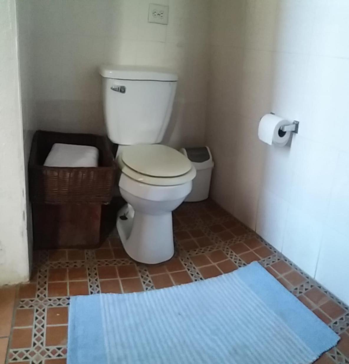 San Carlos Beach Inn エクステリア 写真