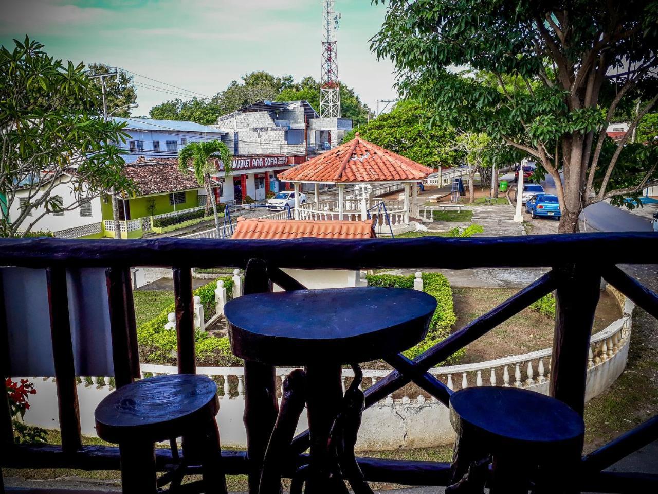 San Carlos Beach Inn エクステリア 写真